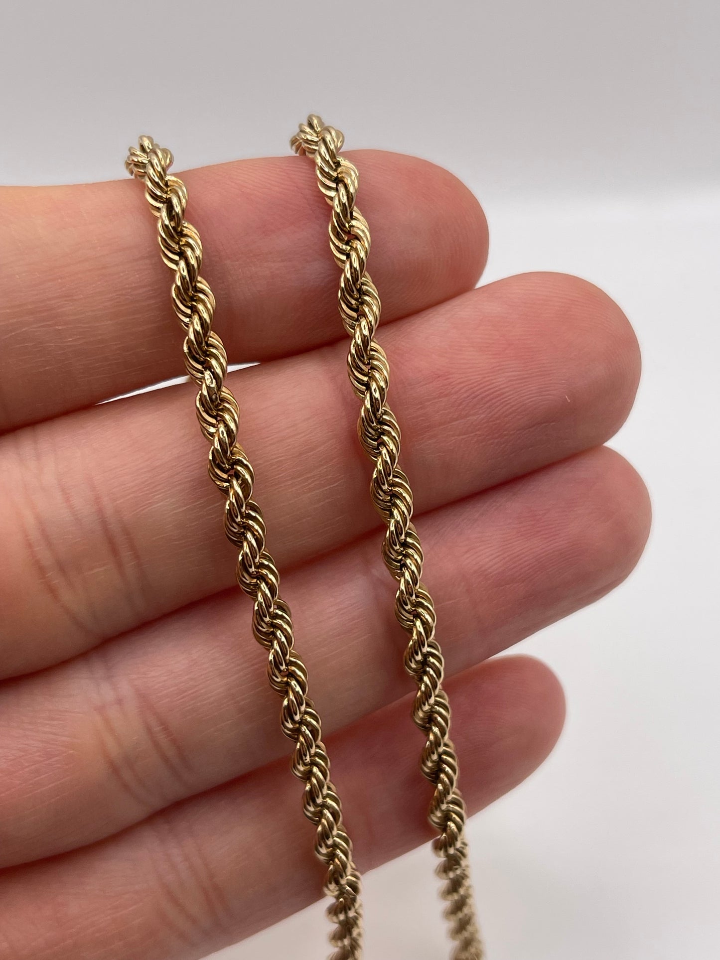 9ct gold chain 146