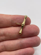 Load image into Gallery viewer, 9ct gold T bar pendant

