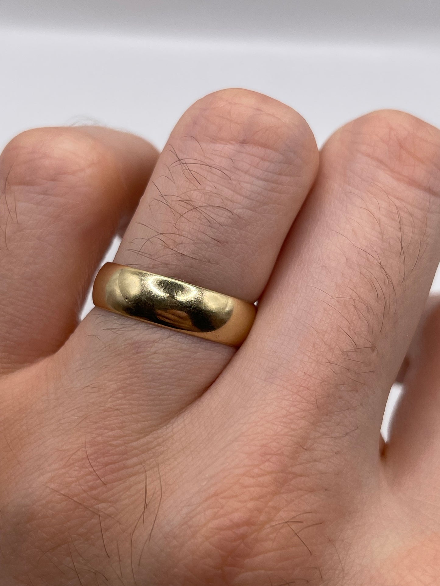 9ct gold band