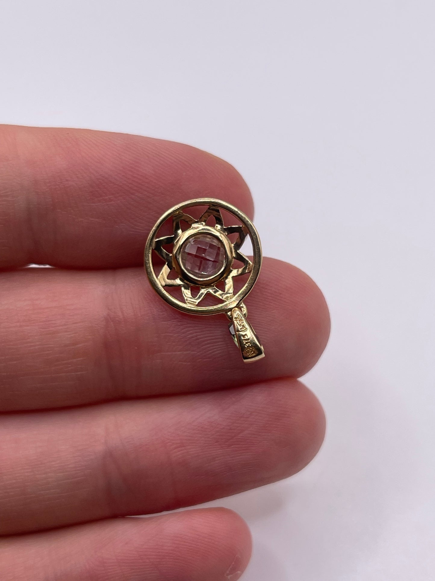 9ct gold rock crystal pendant