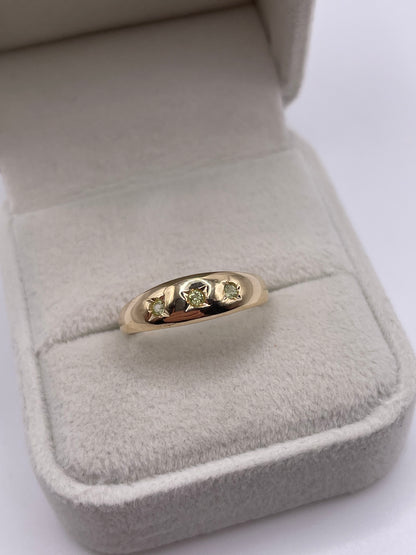 9ct gold peridot gypsy ring