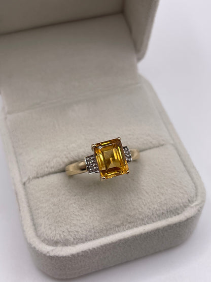 9ct gold citrine and diamond ring