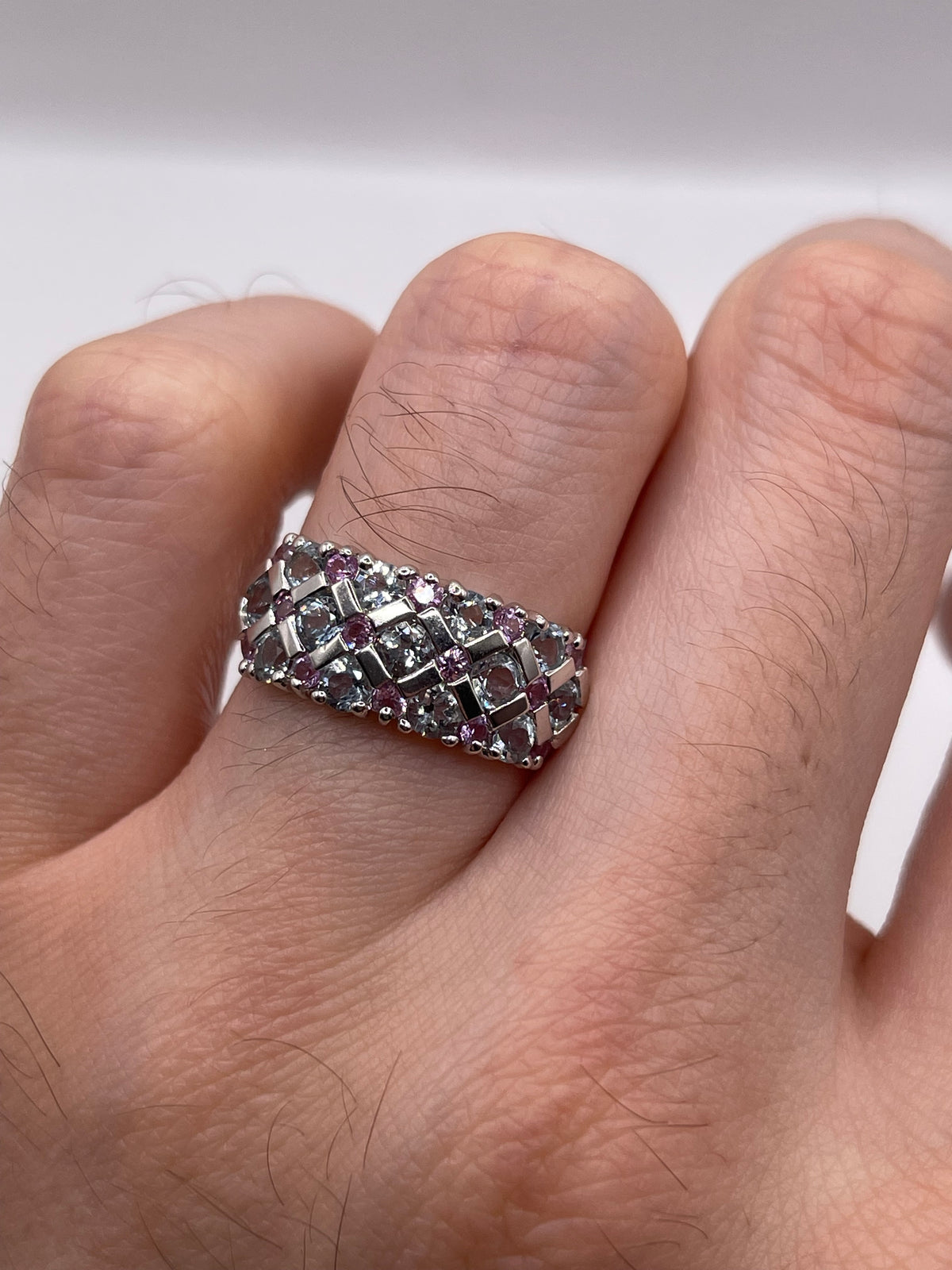 9ct white gold blue and pink topaz ring