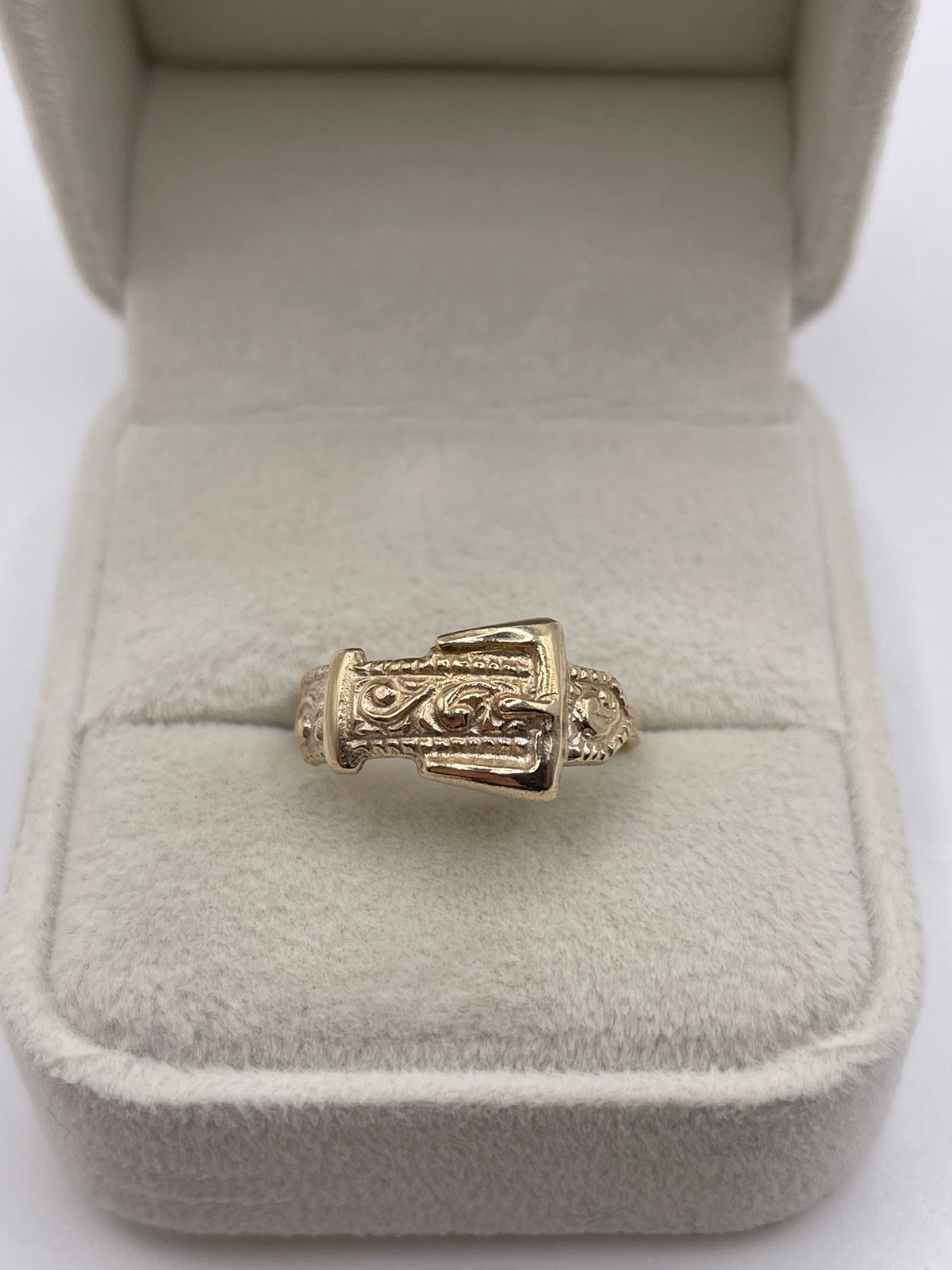 9ct gold buckle ring