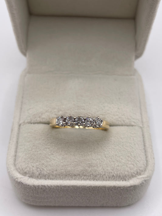 18ct gold diamond ring