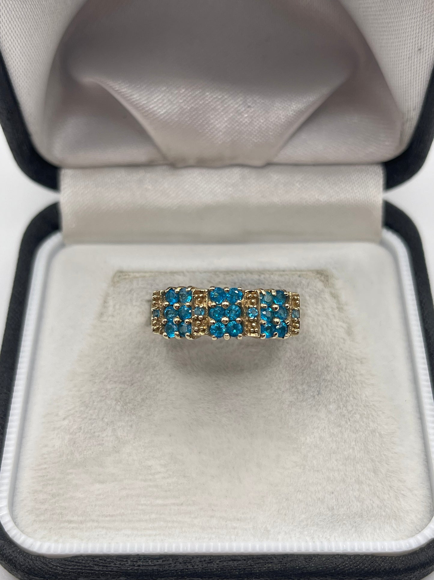 9ct gold blue apatite cluster ring