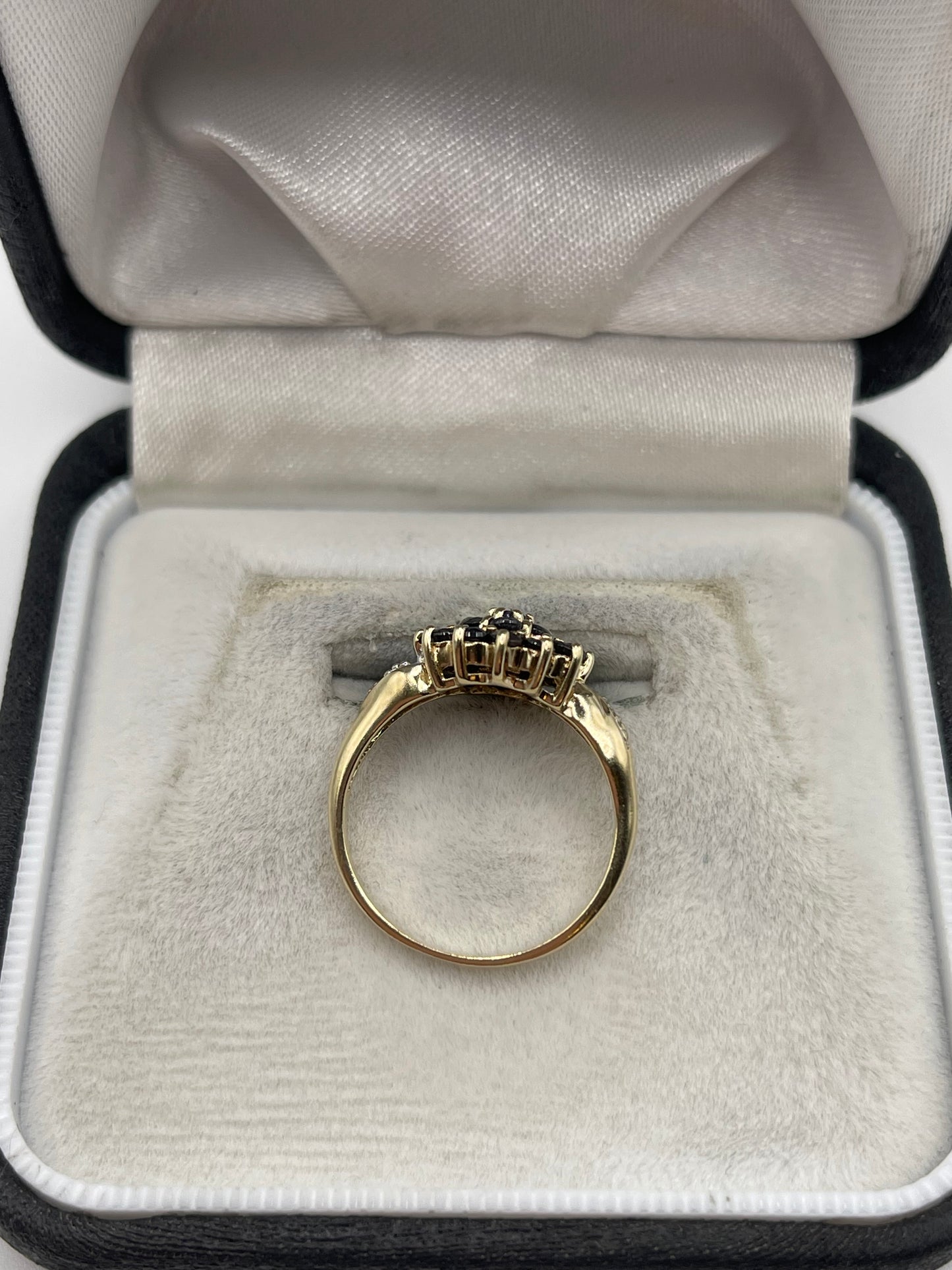 9ct gold sapphire and diamond ring