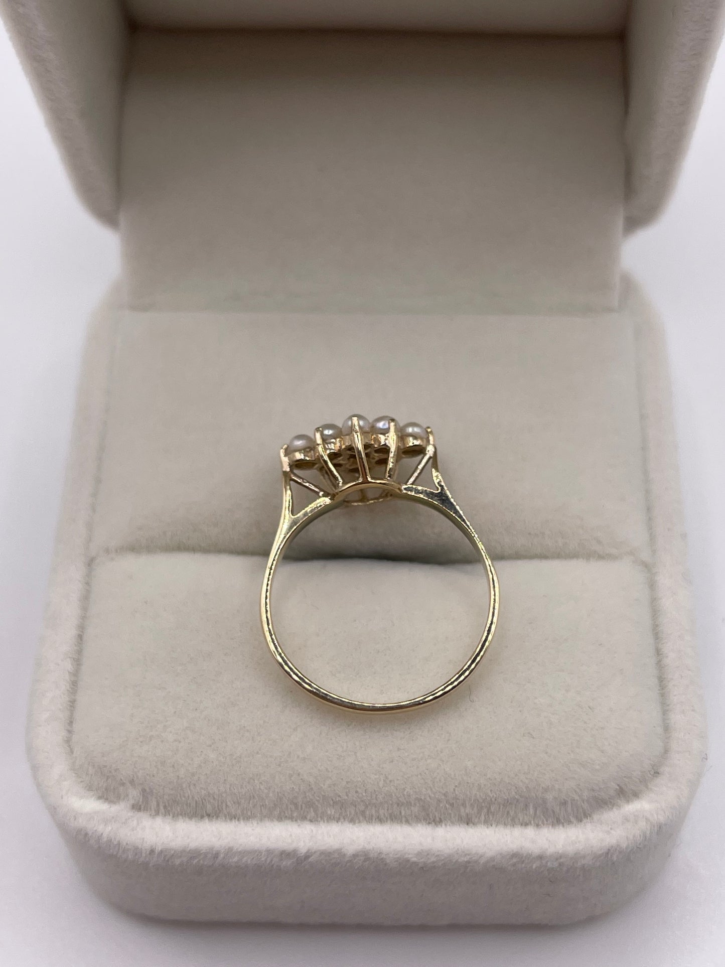 9ct gold pearl cluster ring