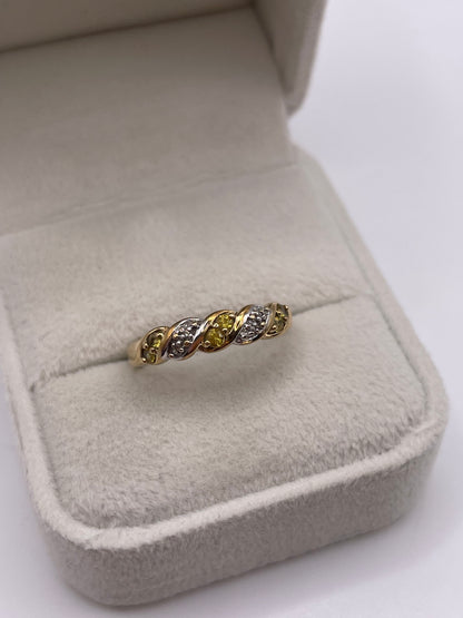 9ct gold sphene and diamond ring