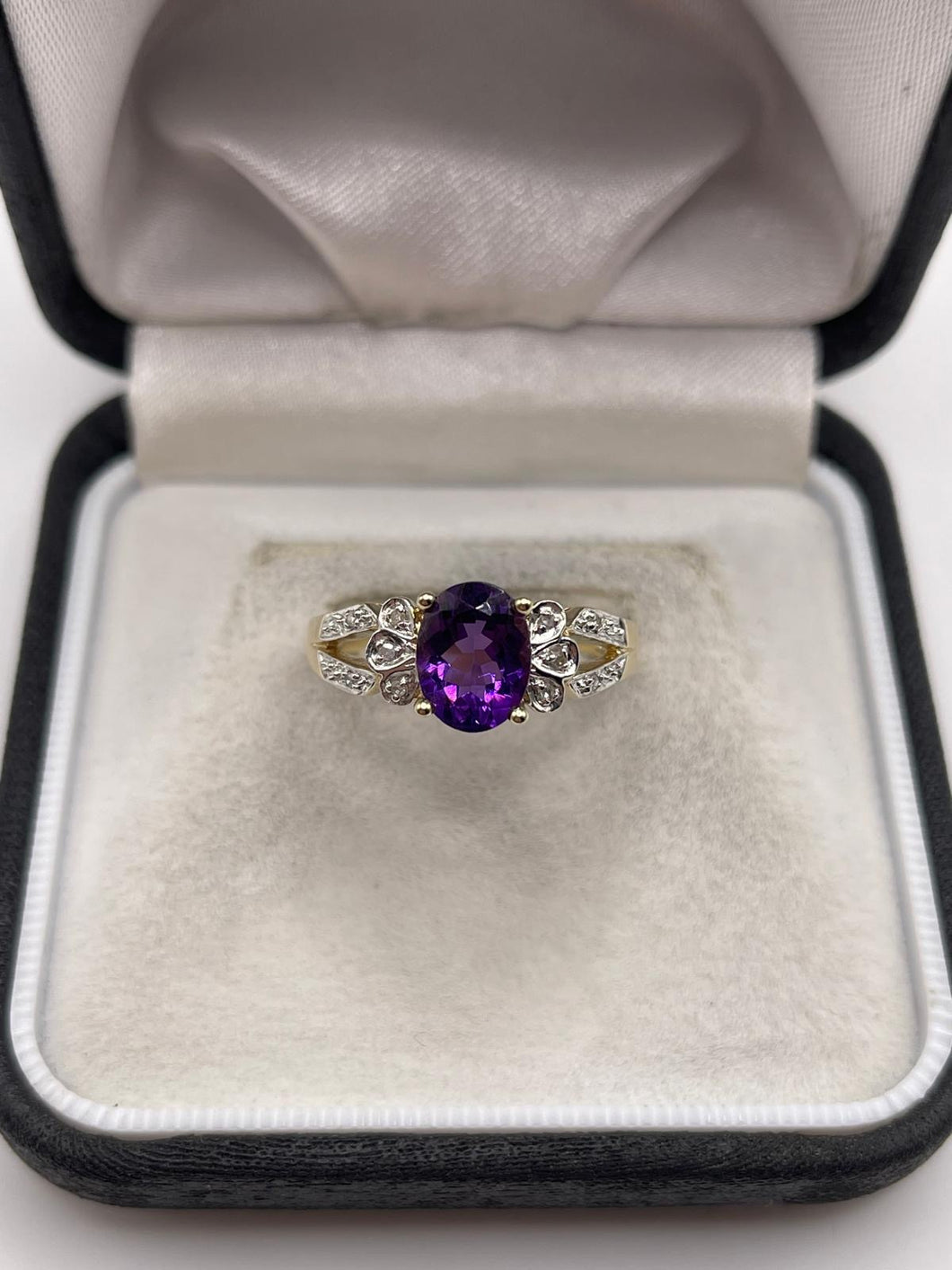 9ct gold amethyst and diamond ring