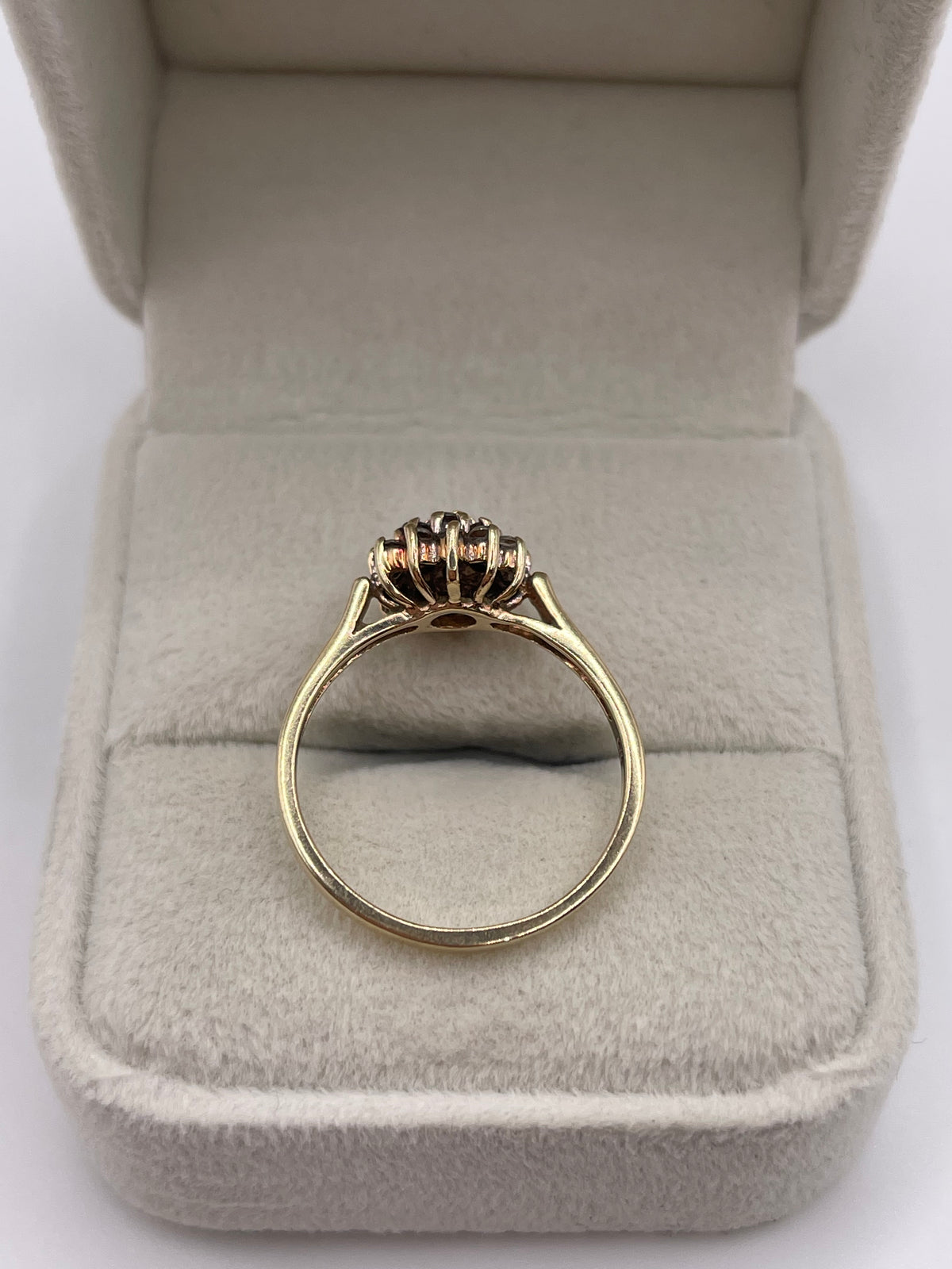 9ct gold cognac diamond cluster ring