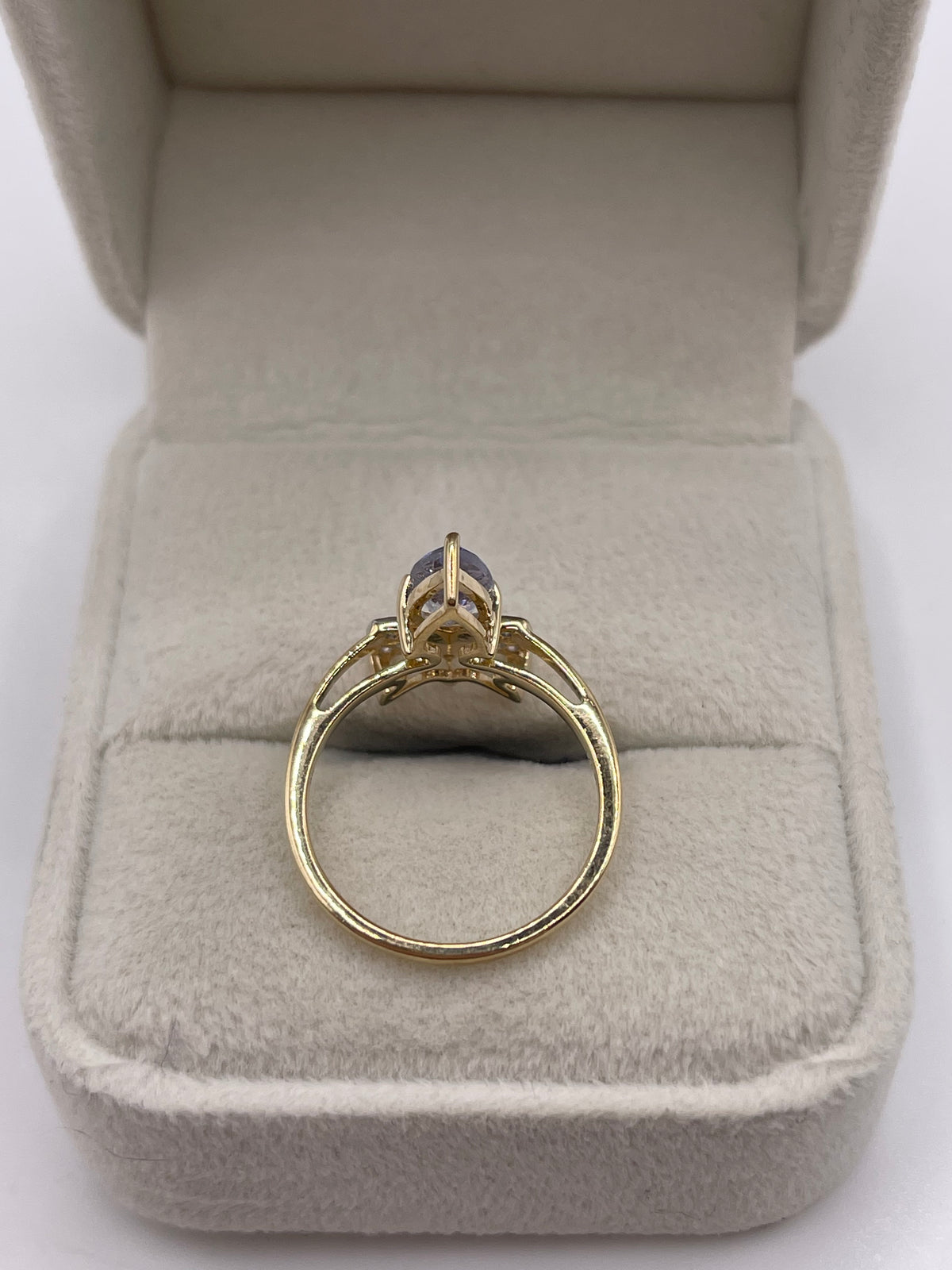 9ct gold tanzanite and zircon ring