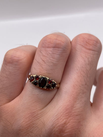 9ct gold garnet cluster ring