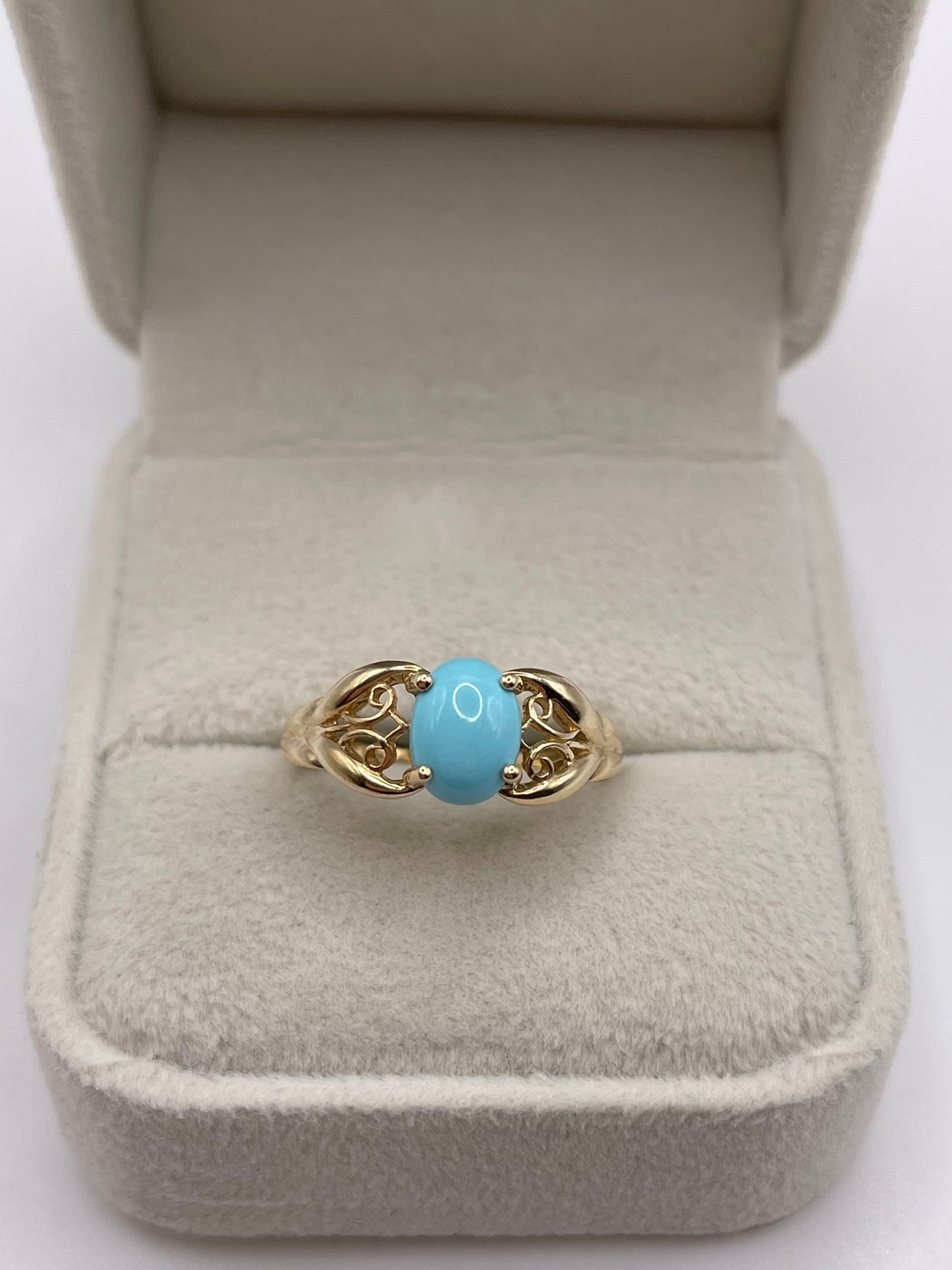 9ct gold turquoise ring