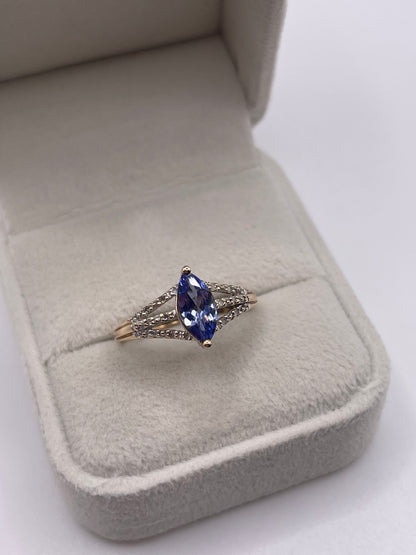 9ct gold tanzanite and diamond ring