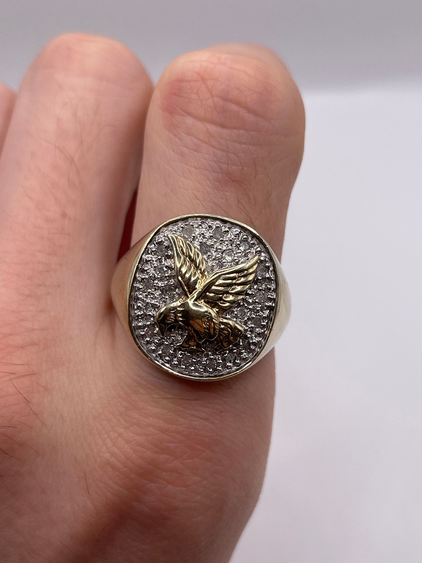 9ct gold diamond eagle signet ring