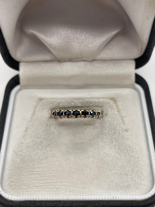 9ct gold sapphire ring