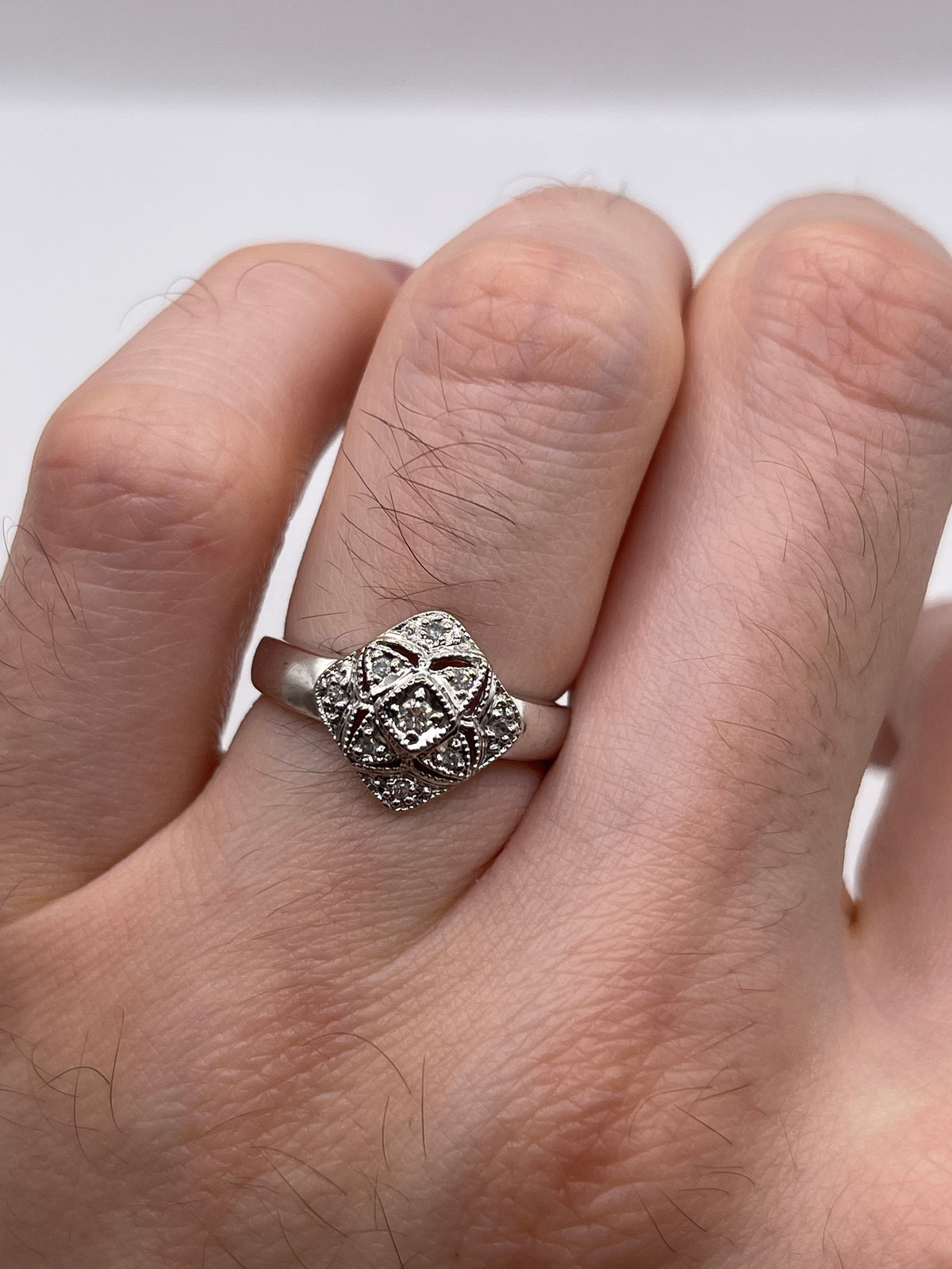 9ct white gold diamond cluster ring