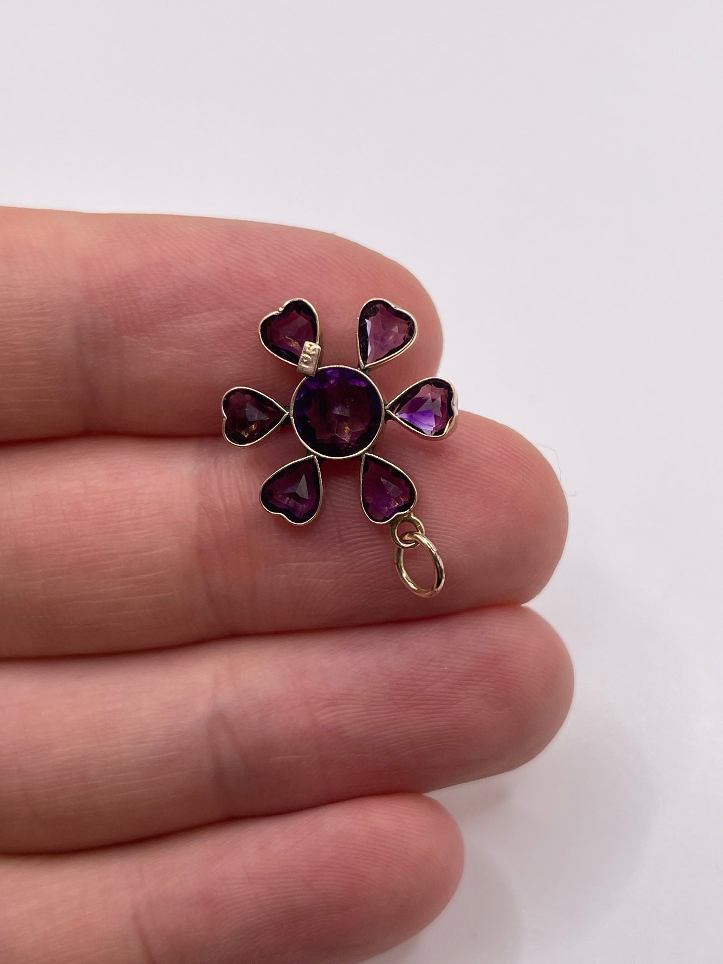 Antique 9ct gold amethyst pendant