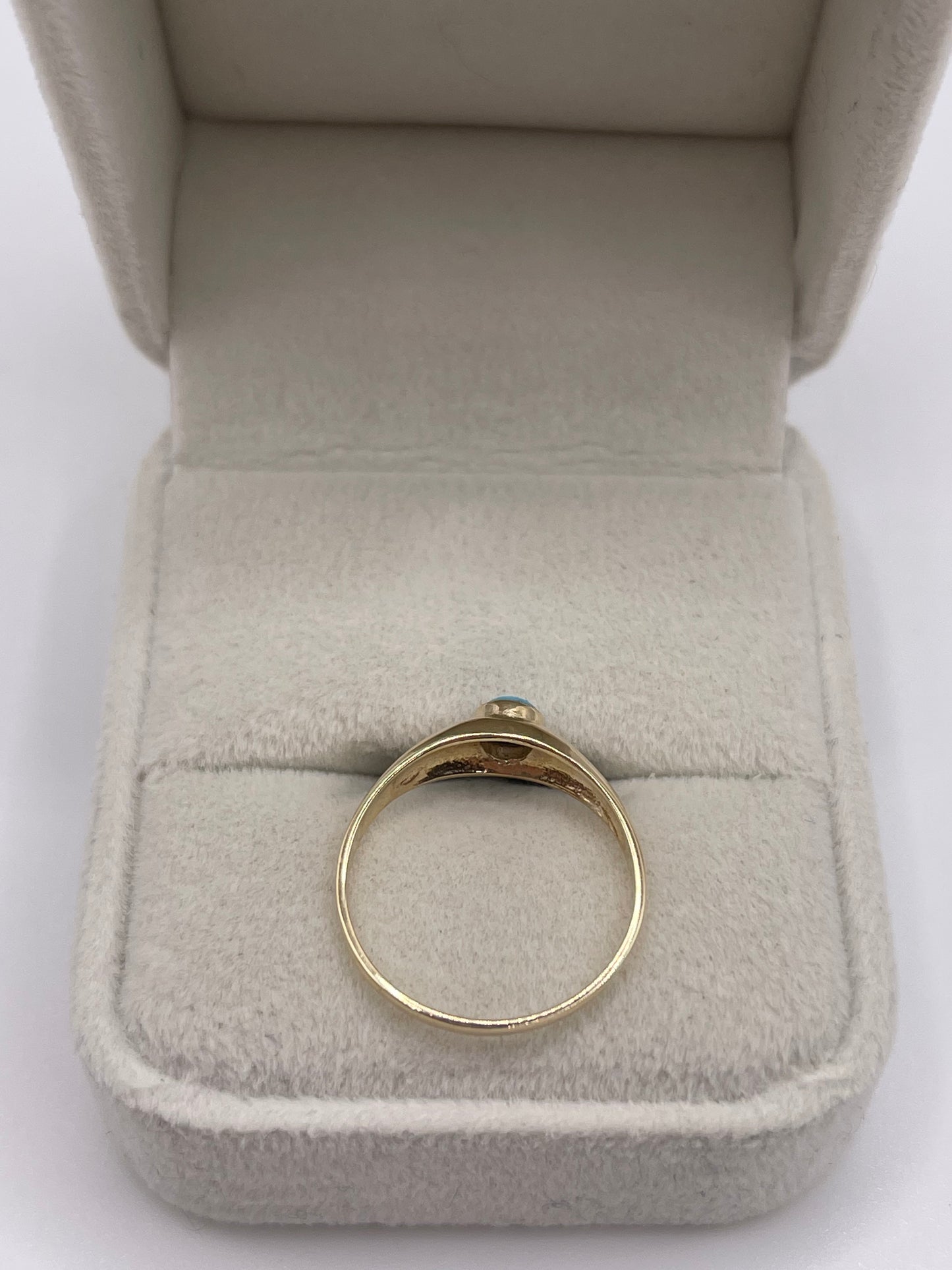 9ct gold turquoise gypsy ring