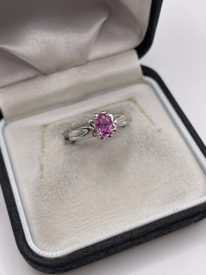 18ct white gold pink sapphire ring