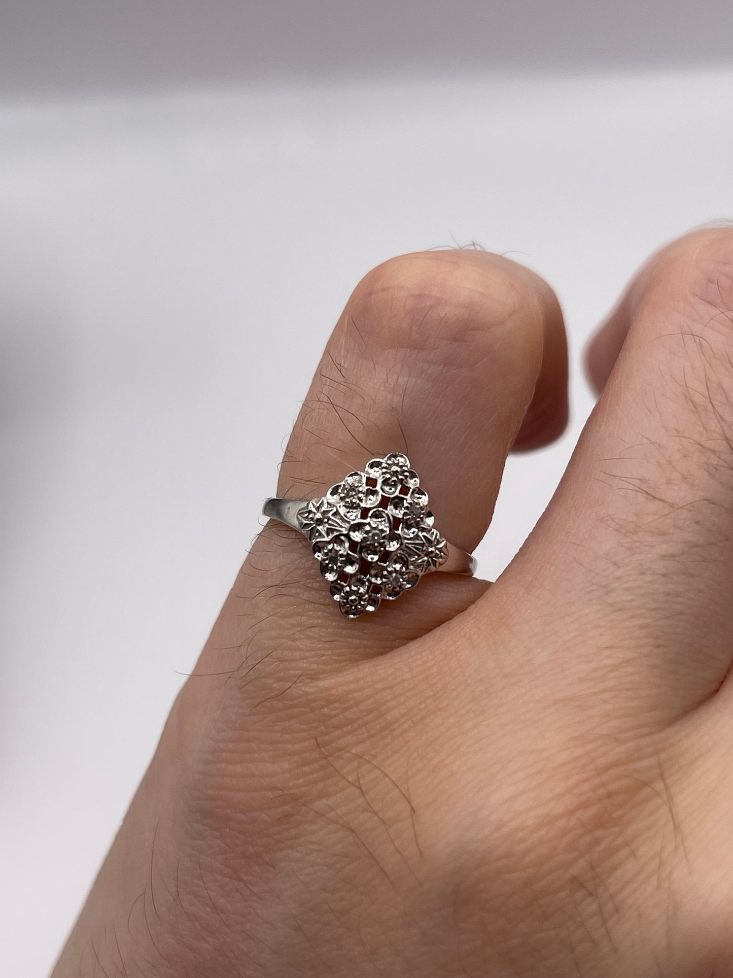 9ct white gold diamond cluster ring