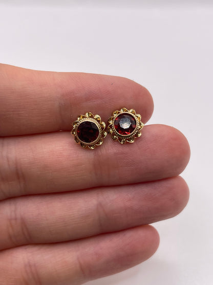 9ct gold garnet earrings