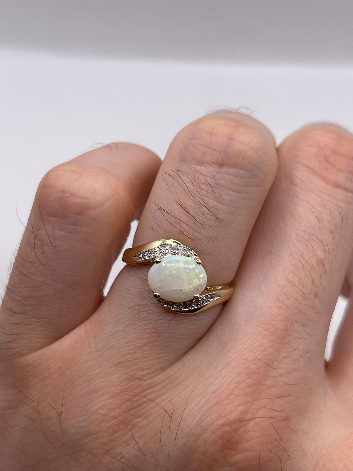 9ct gold opal and diamond ring
