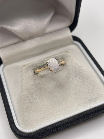 9ct gold opal ring