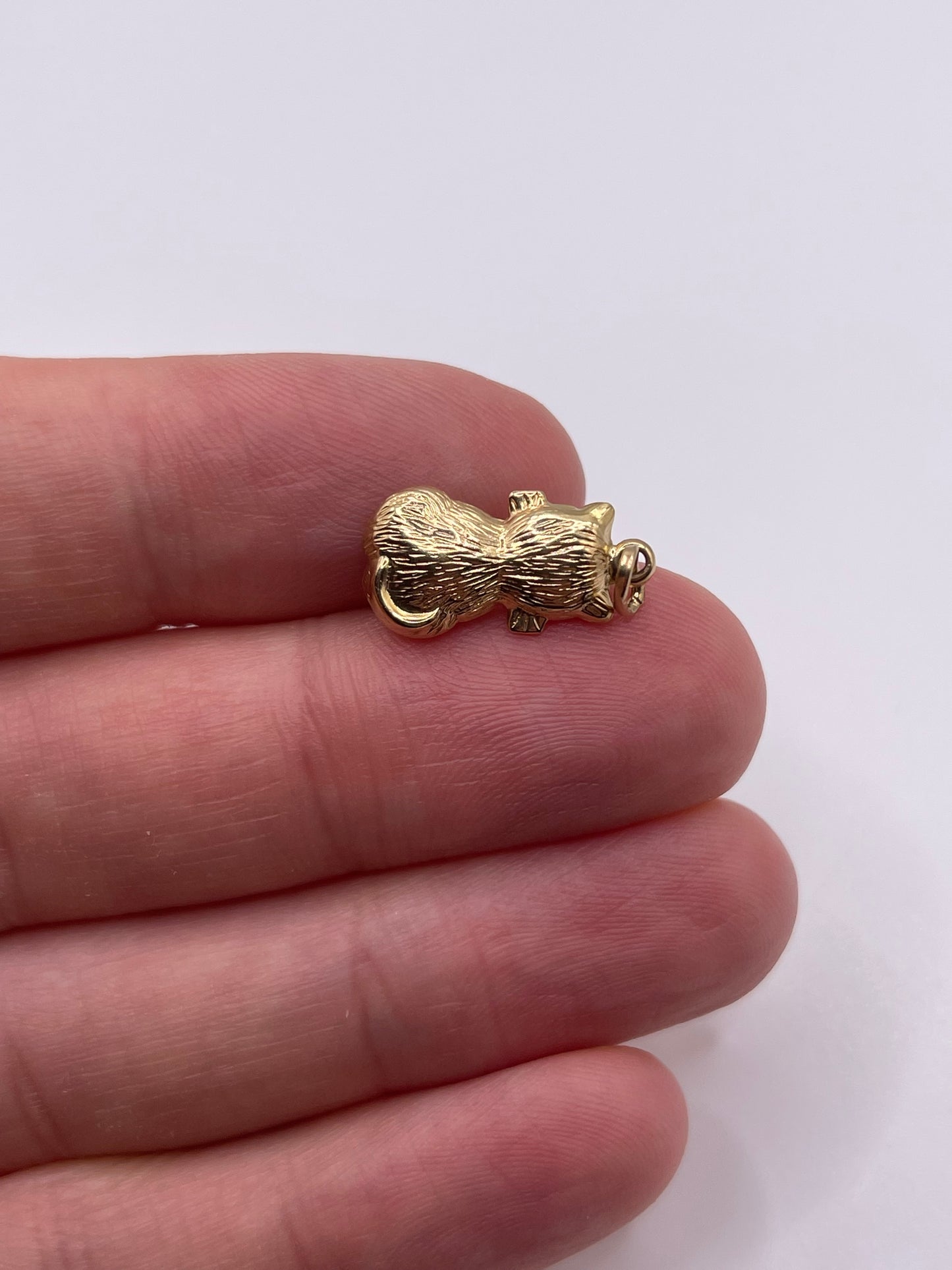 9ct gold cat charm