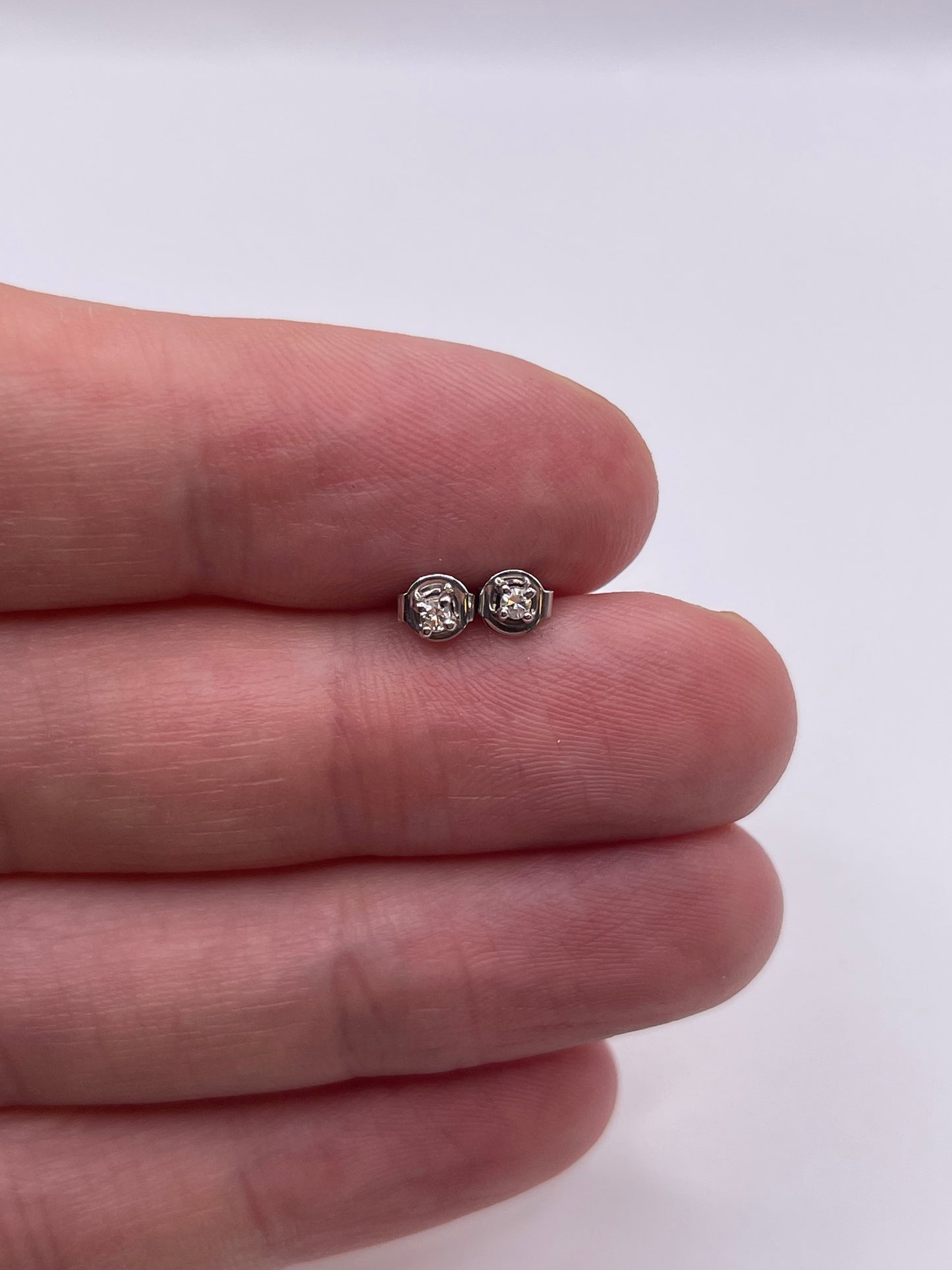 9ct white gold diamond earrings
