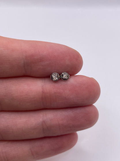9ct white gold diamond earrings