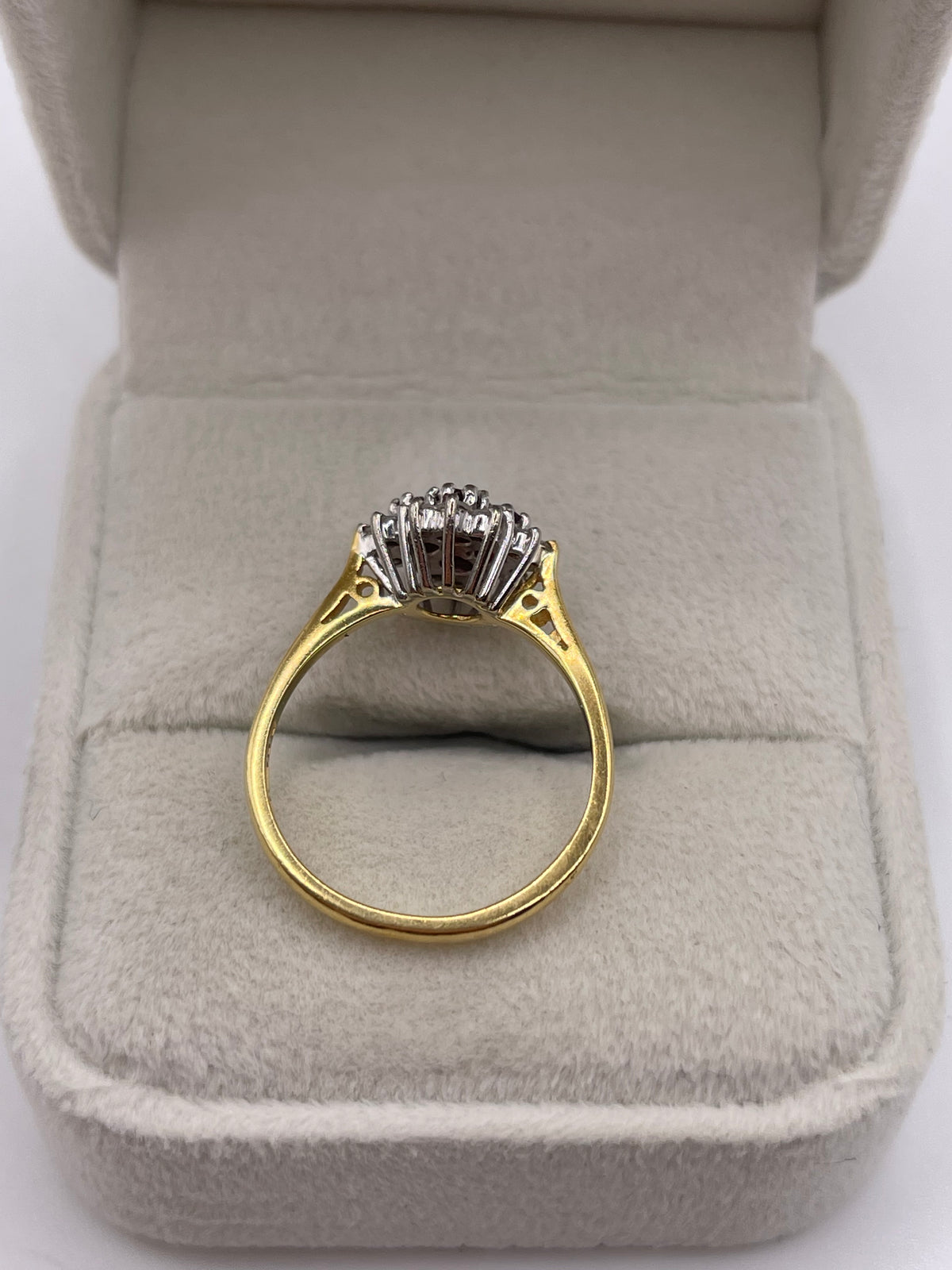 18ct gold ruby and diamond ring