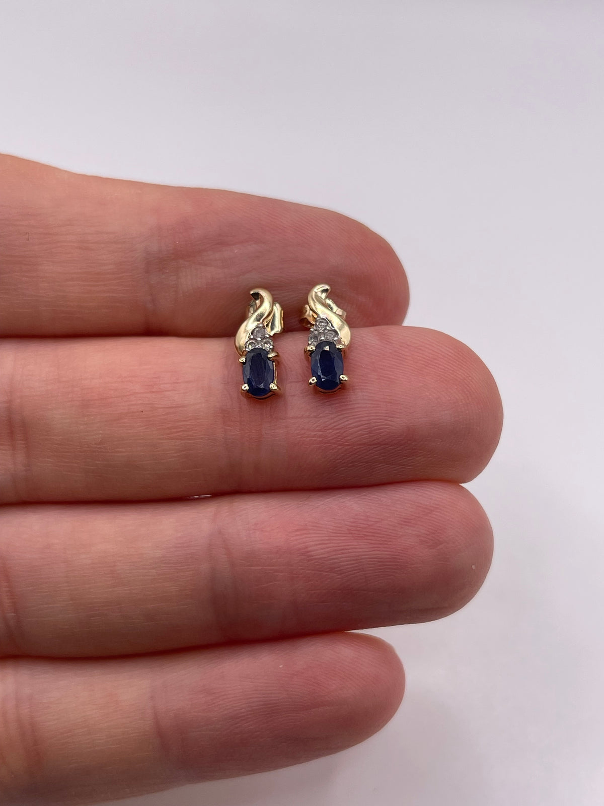 9ct gold sapphire and diamond earrings