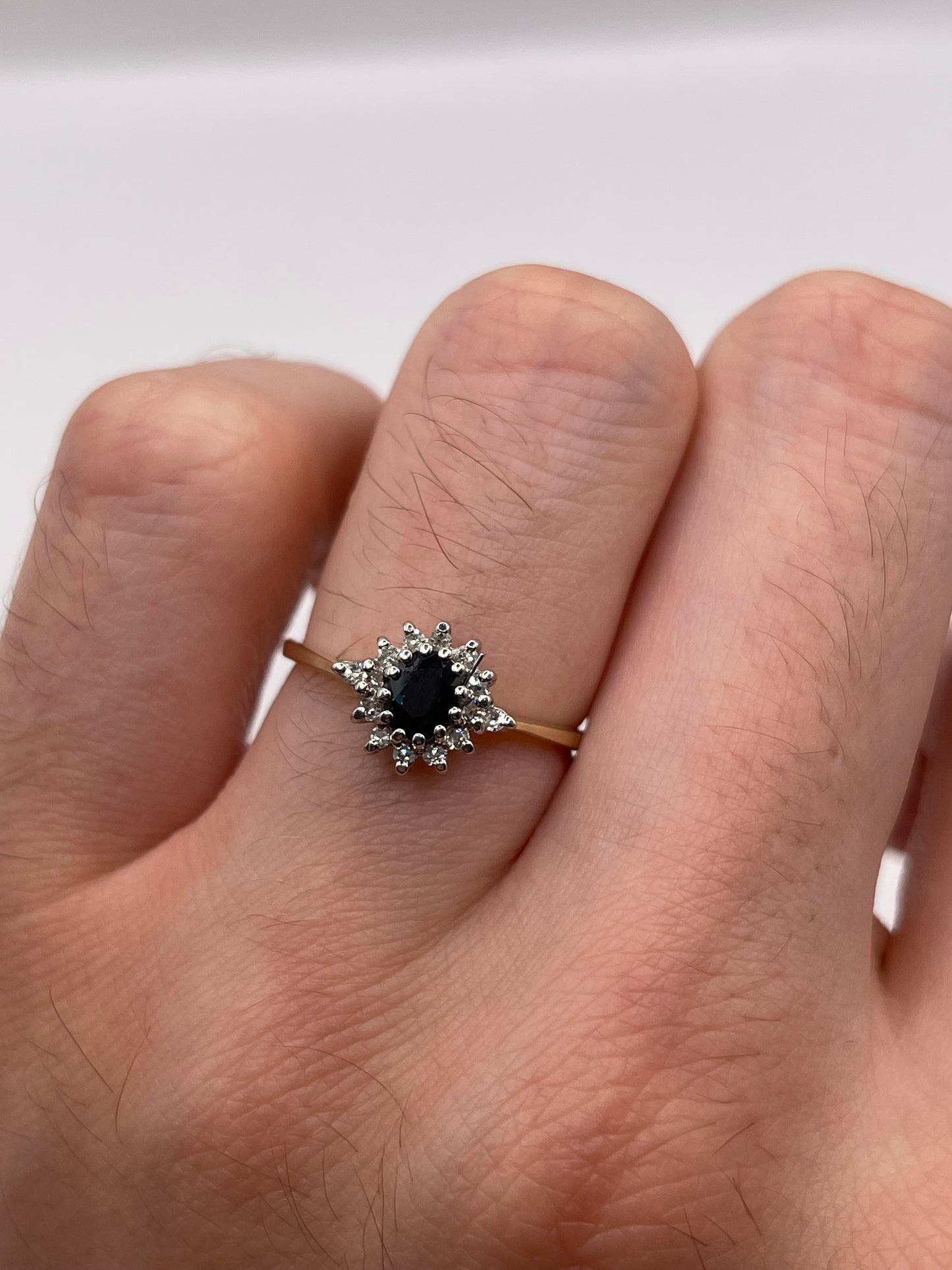 9ct gold sapphire and diamond ring