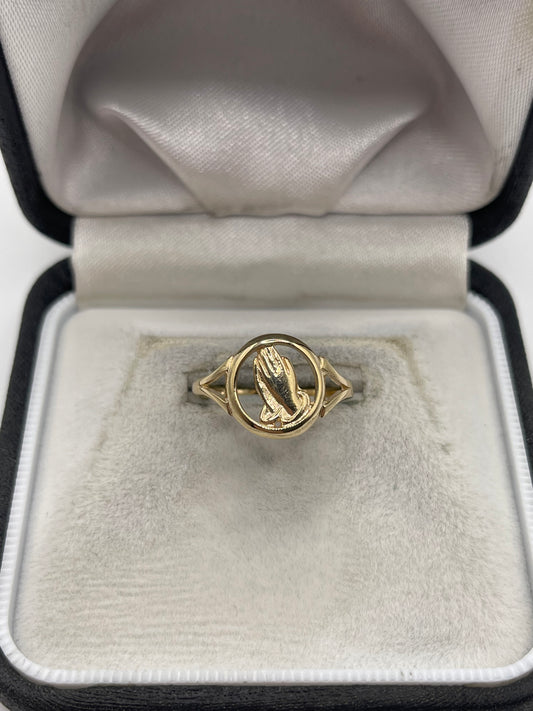 9ct gold praying hands ring
