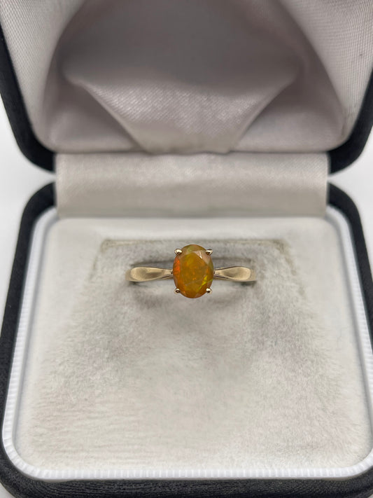 9ct gold opal ring