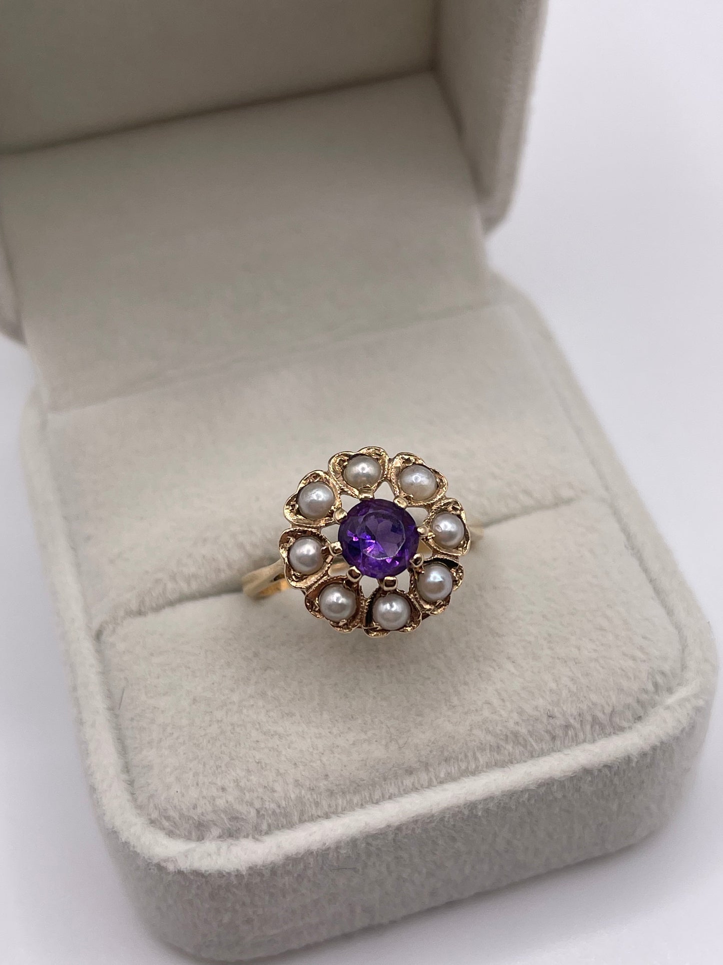 9ct gold amethyst and pearl ring