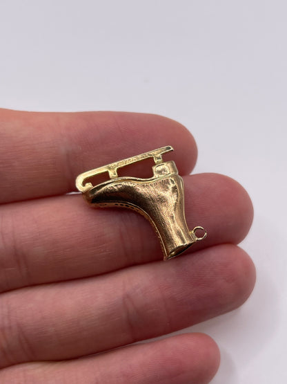 9ct gold ice skate charm