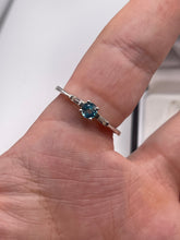 Load image into Gallery viewer, Silver topaz ring
