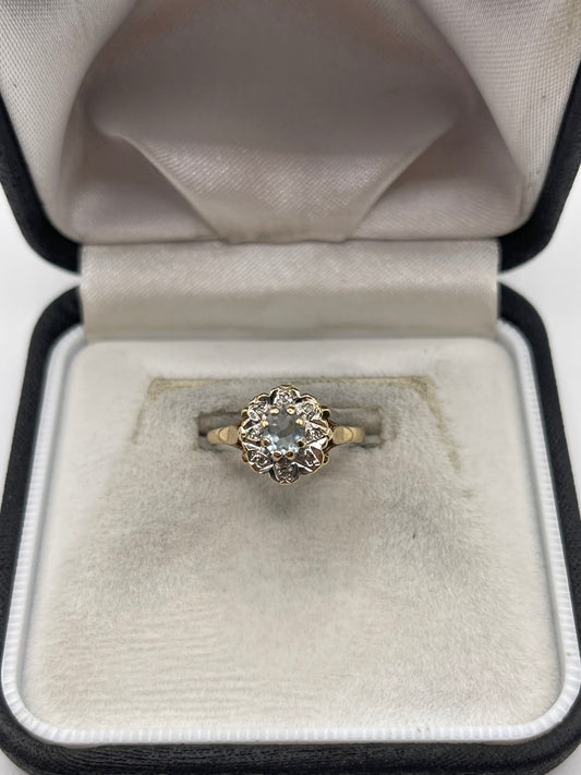 9ct gold topaz and diamond ring