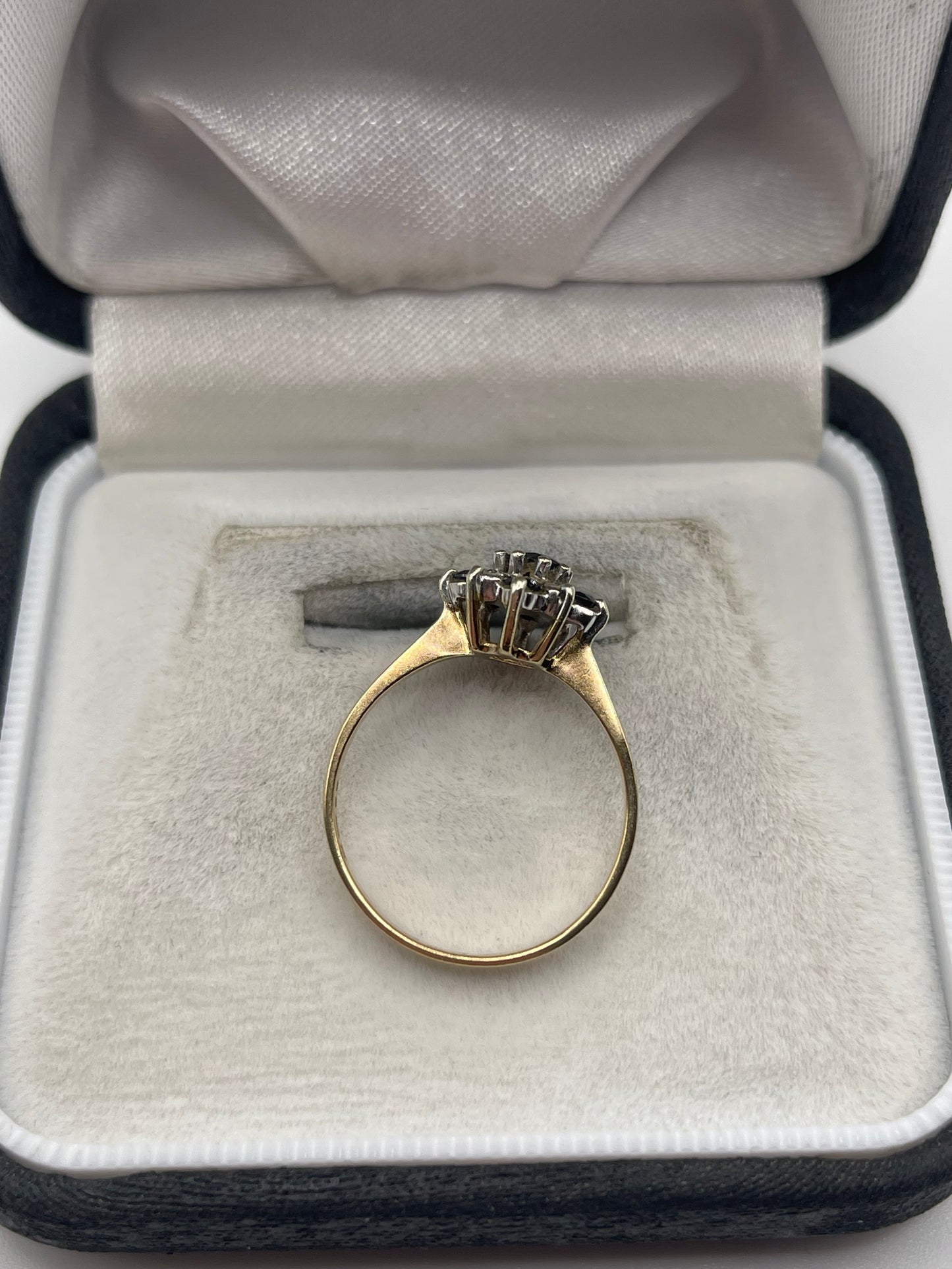 9ct gold sapphire and diamond ring