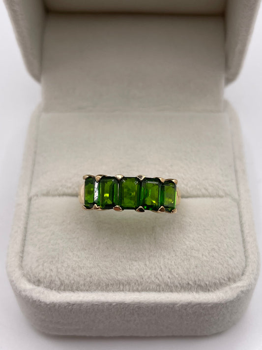 9ct gold diopside ring