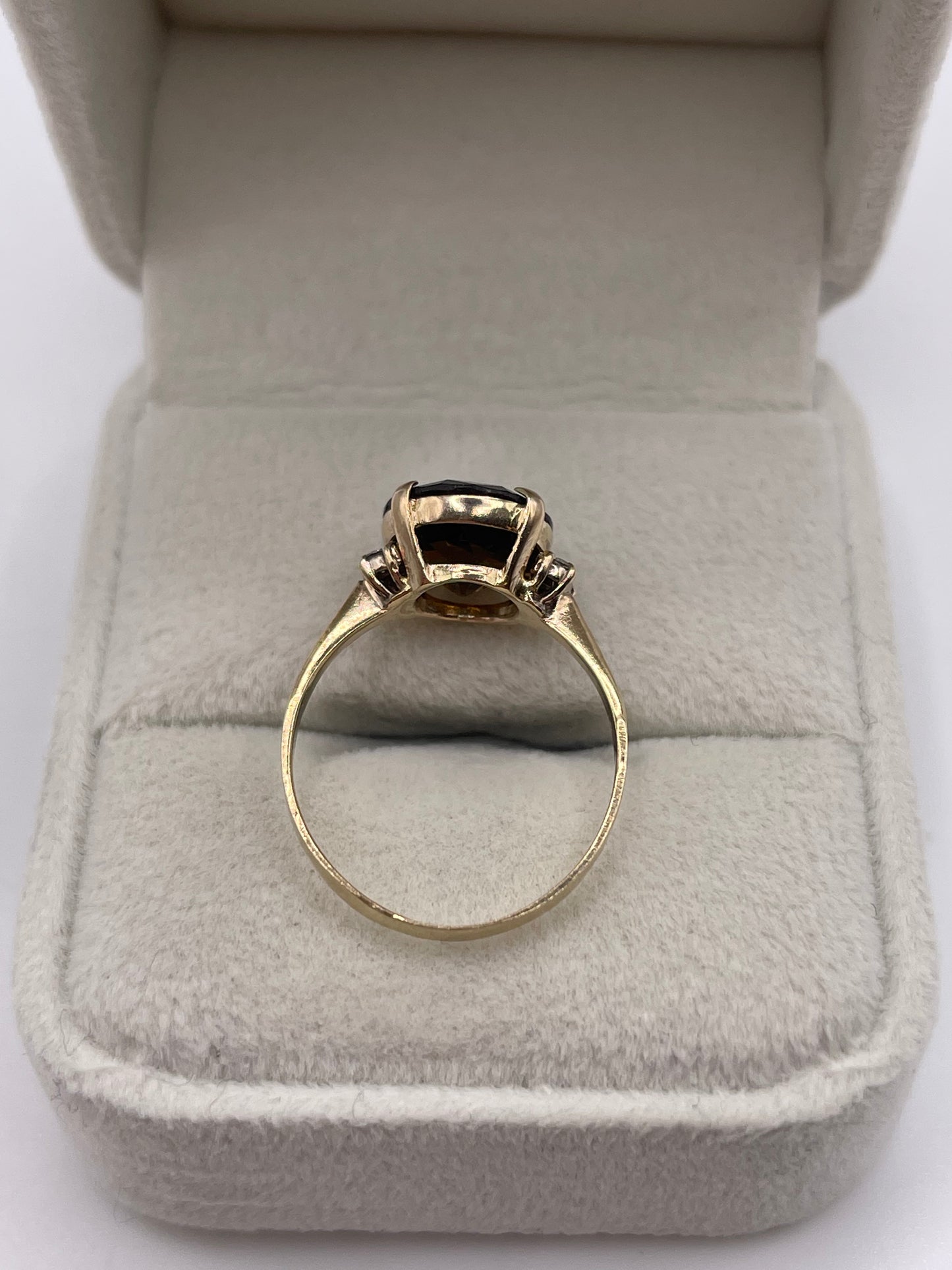 9ct gold Smokey quartz and diamond ring