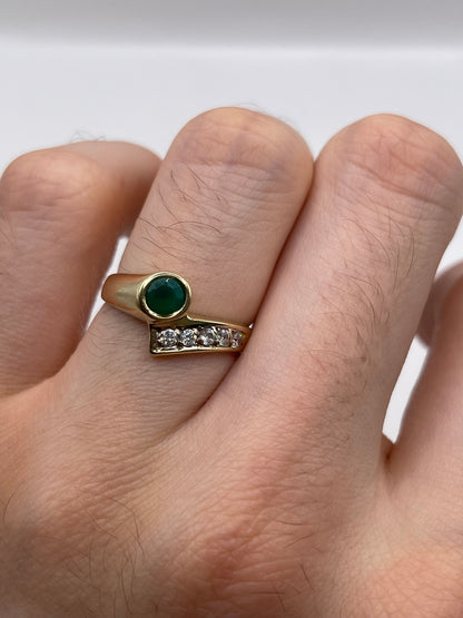 9ct gold green agate and cz ring