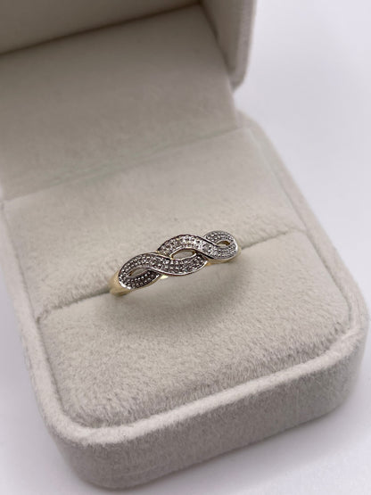 9ct gold diamond ring