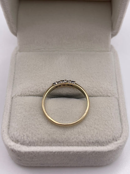 9ct gold sapphire and diamond ring