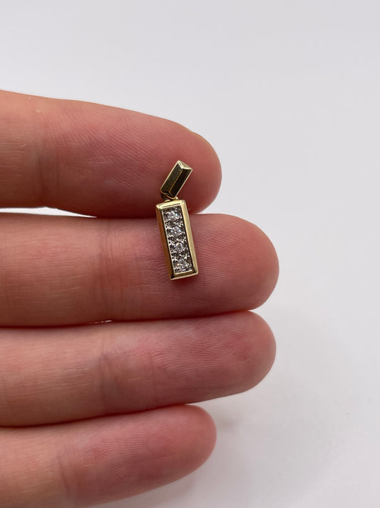 9ct gold diamond pendant