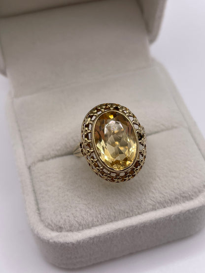 8ct gold citrine ring