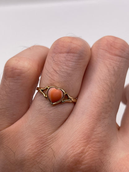 9ct gold heart coral ring